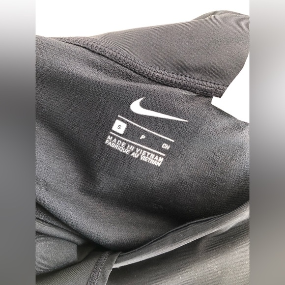 Nike Running Shorts - Picture 4 of 4